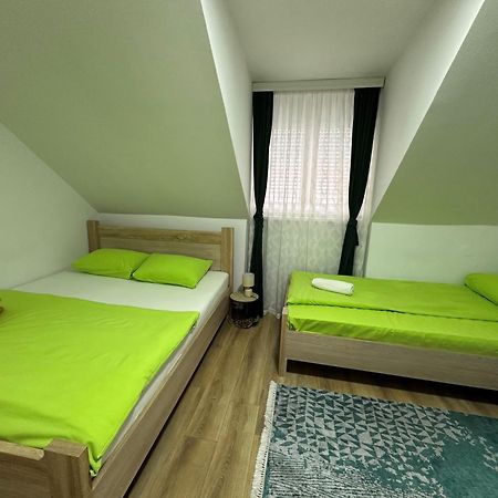 Apartman Vucinic Τσέτινιε Εξωτερικό φωτογραφία